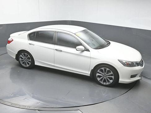Used 2014 Honda Accord Sport image 39