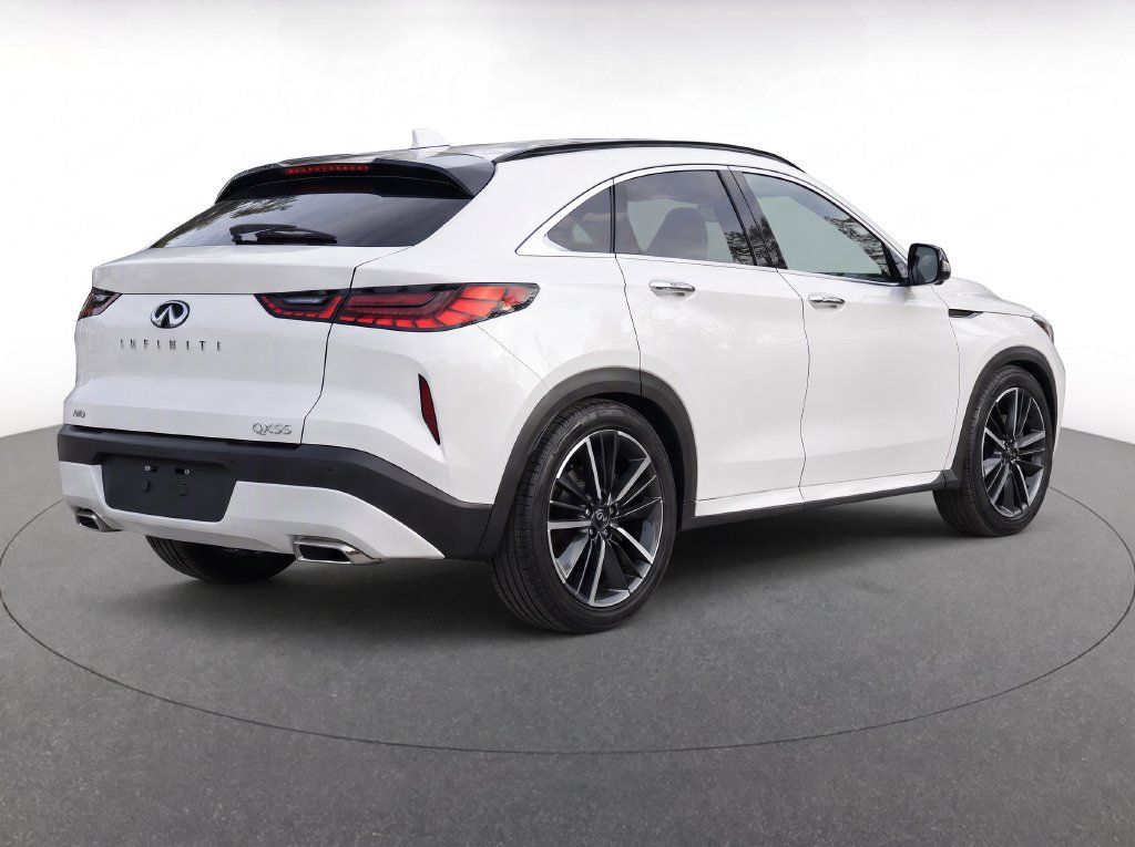 Used 2024 INFINITI QX55 Essential AWD/4WD image 4