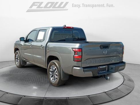 Used 2025 Nissan Frontier SL AWD/4WD image 5