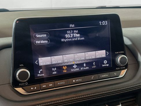 Used 2023 Nissan Rogue SV FWD image 21