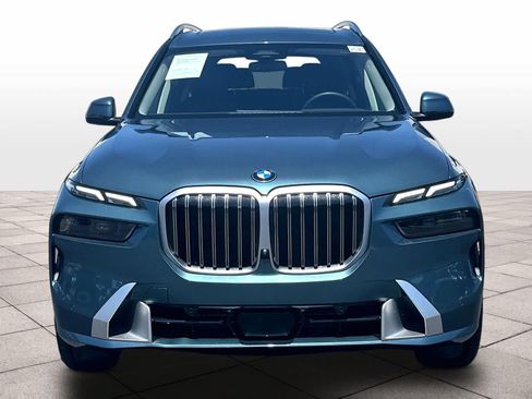 Used 2025 BMW X7 xDrive40i w/ Premium Package AWD/4WD image 2