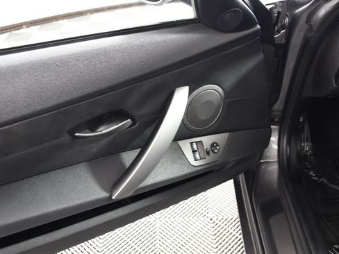 Used 2003 BMW Z4 2.5i RWD image 15
