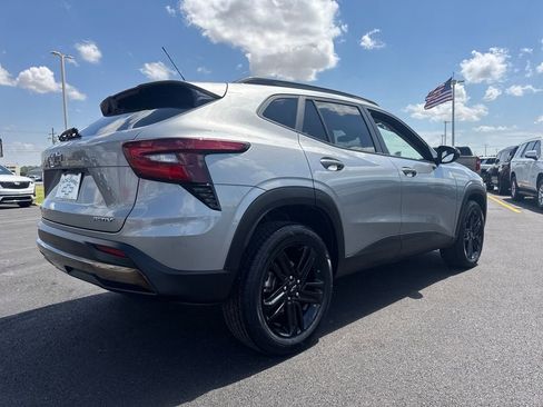 Used 2025 Chevrolet Trax ACTIV w/ Driver Confidence Package FWD image 7