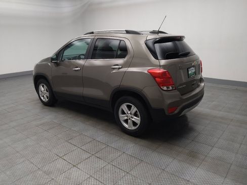 Used 2020 Chevrolet Trax LT w/ Driver Confidence Package AWD/4WD image 3
