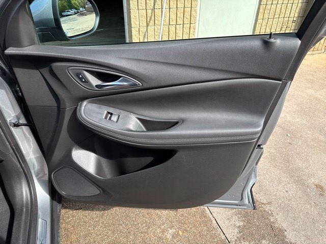 Used 2023 Buick Encore GX Select w/ Safety Package II AWD/4WD image 27