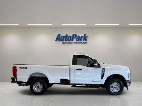New 2026 Ford F250 XL w/ XL Chrome Package AWD/4WD image 9