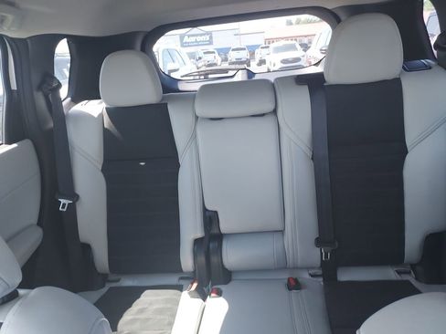 Used 2025 Mitsubishi Outlander SE FWD image 13