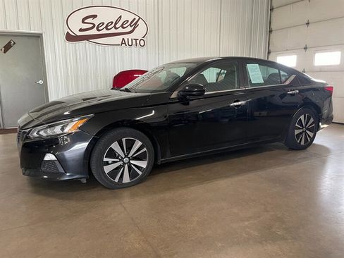 Used 2021 Nissan Altima 2.5 SV FWD image 1