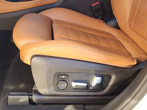 Used 2020 BMW X4 xDrive30i w/ Convenience Package image 32