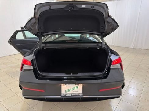Used 2026 Hyundai Elantra Sport FWD image 21