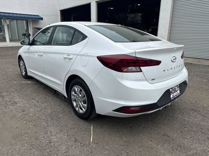 Used 2020 Hyundai Elantra SE w/ Cargo Package (C1)