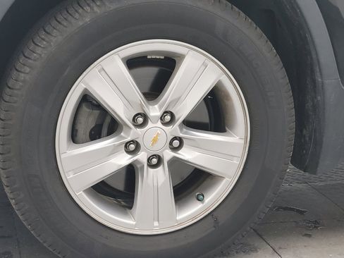 Used 2020 Chevrolet Trax LS w/ Tint and Cruise Package FWD image 31