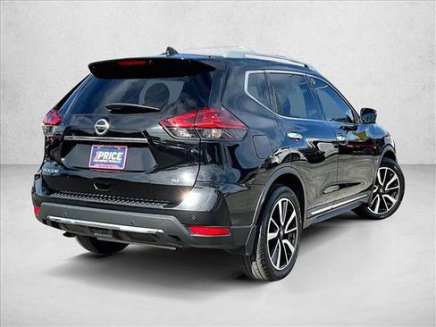 Used 2019 Nissan Rogue SL w/ Premium Package image 2