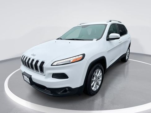 Used 2015 Jeep Cherokee Latitude AWD/4WD image 1