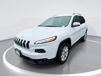 Used 2015 Jeep Cherokee Latitude AWD/4WD video 1