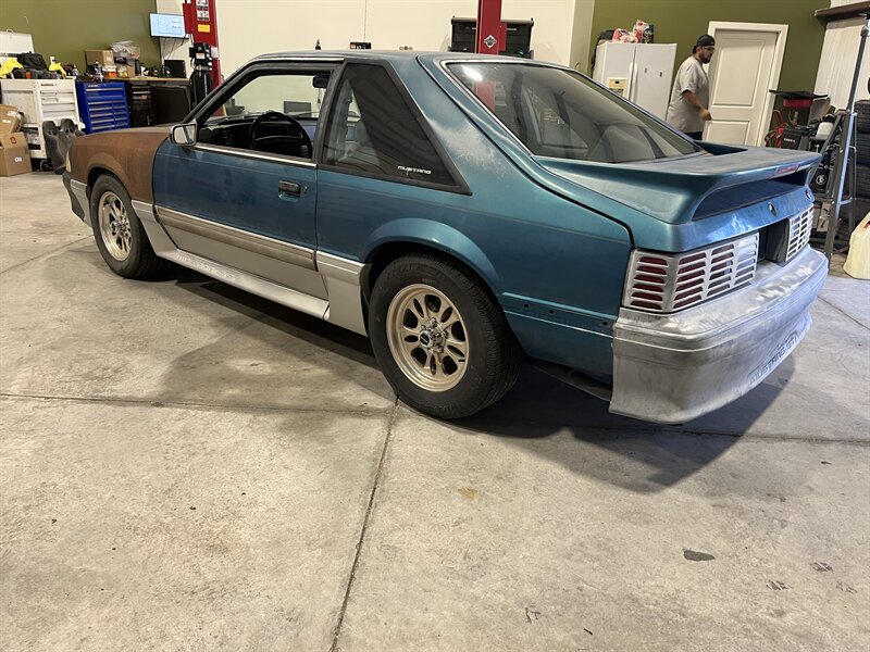 Used 1993 Ford Mustang GT RWD image 4