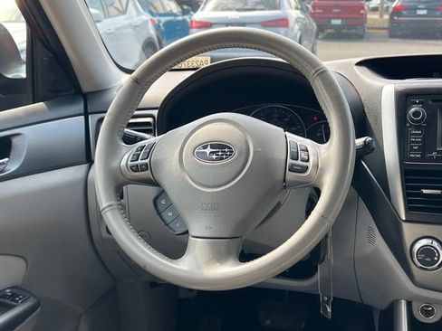 Used 2012 Subaru Forester 2.5X Limited AWD/4WD image 14