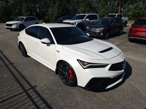 Used 2025 Acura Integra Type S FWD image 2