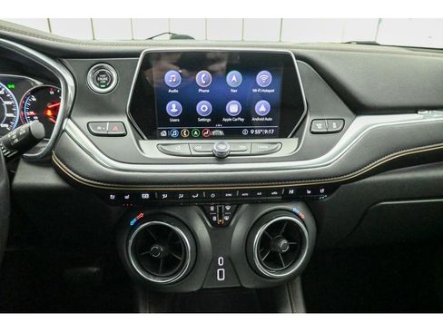 Used 2020 Chevrolet Blazer Premier image 15