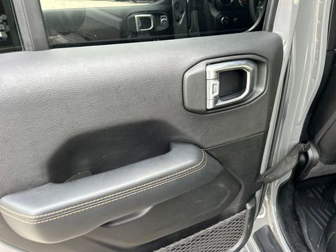 Used 2023 Jeep Wrangler High Altitude image 45