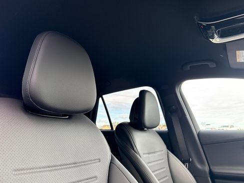 New 2026 Mercedes-Benz GLC 350e 4MATIC image 17