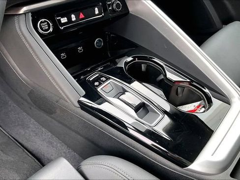 Used 2025 Audi Q5 2.0T Premium Plus w/ Premium Plus image 14