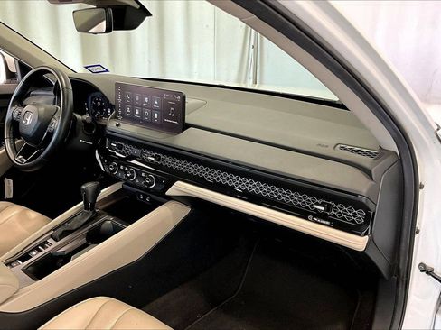 Used 2024 Honda Accord EX-L image 28