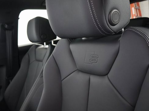 Used 2025 Audi Q3 2.0T Premium w/ Convenience Package image 20