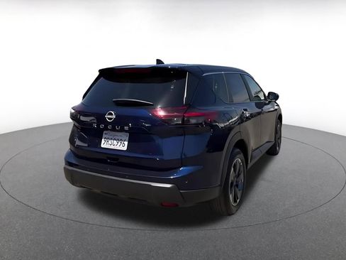 Used 2025 Nissan Rogue SV FWD image 15
