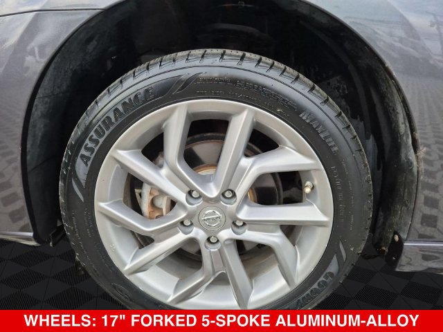 Used 2014 Nissan Sentra SR w/ SR Driver Package FWD image 10