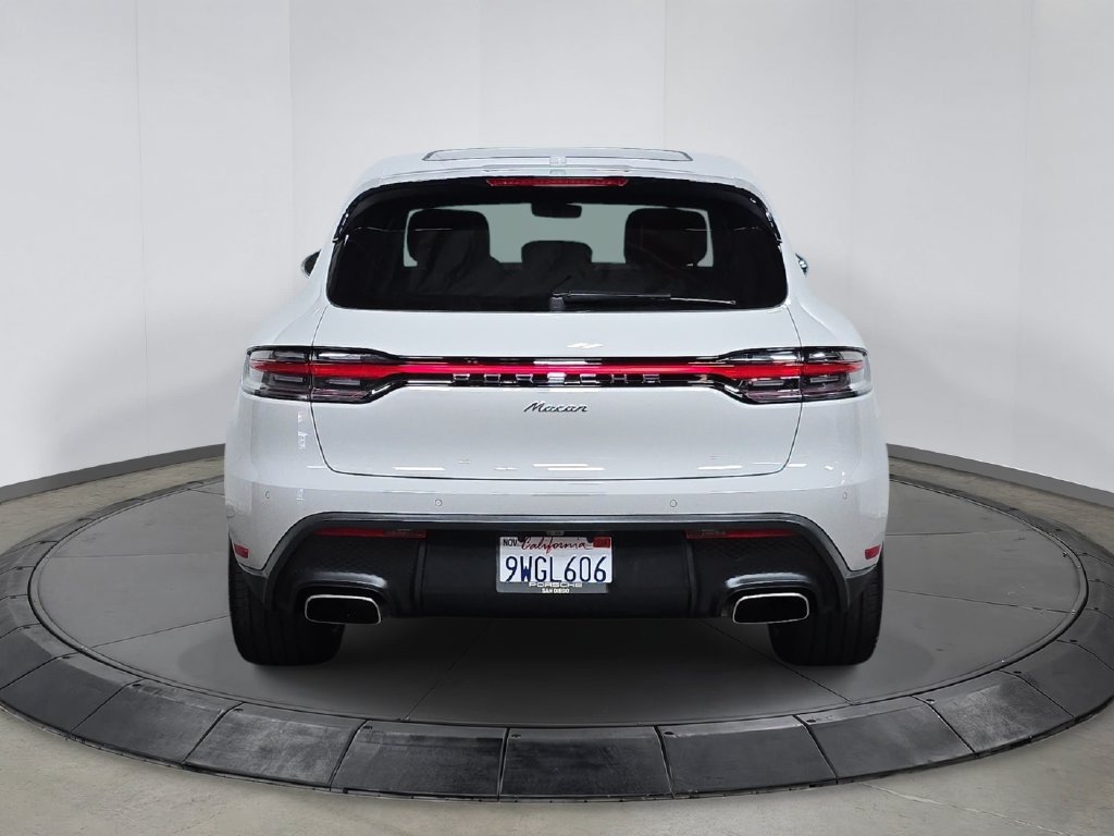 Certified 2026 Porsche Macan AWD/4WD image 6