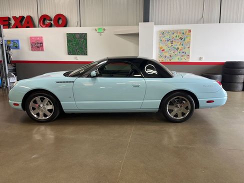 Used 2003 Ford Thunderbird image 54