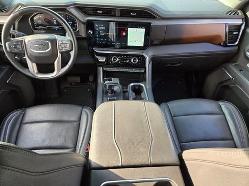 Used 2024 GMC Sierra 1500 Denali w/ Denali Reserve Package image 17