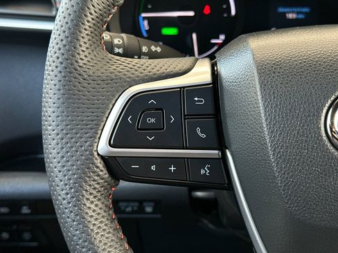 Used 2024 Toyota Sienna XSE w/ XSE Plus Package image 29