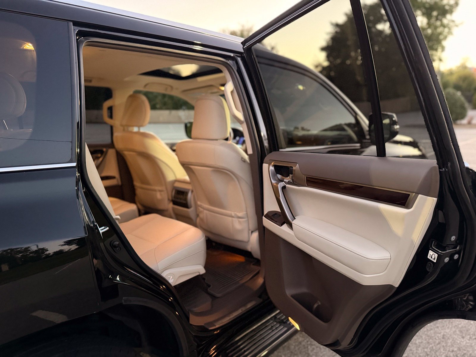 Used 2019 Lexus GX 460 Premium AWD/4WD image 22