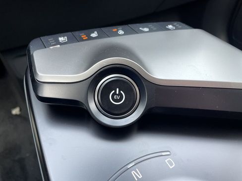 New 2025 Kia EV6 Wind image 22