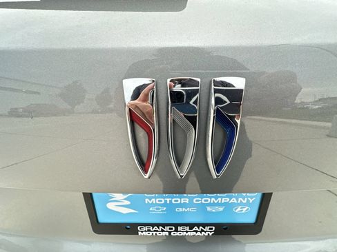 Used 2025 Buick Envision Avenir AWD/4WD image 31