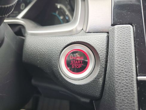 Used 2018 Honda Civic Touring image 34