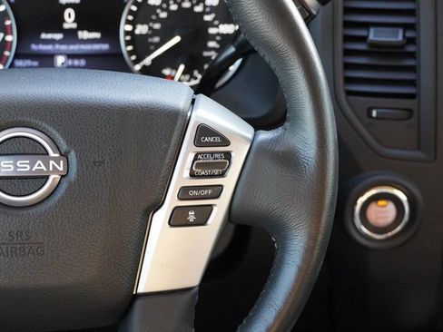 Used 2024 Nissan Titan SV w/ SV Convenience Package image 29