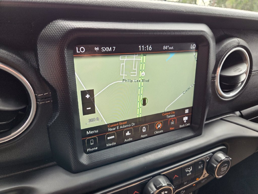 Used 2020 Jeep Wrangler Unlimited Sahara AWD/4WD image 32