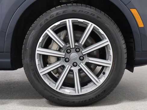 Used 2018 Audi Q7 3.0T Premium Plus w/ Premium Plus Package AWD/4WD image 12
