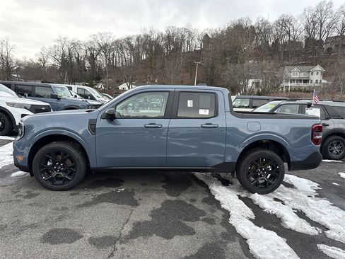 New 2026 Ford Maverick Lariat w/ Black Appearance Package image 7