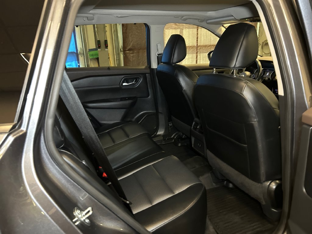 Used 2023 Nissan Rogue SV w/ SV Premium B Package AWD/4WD image 18