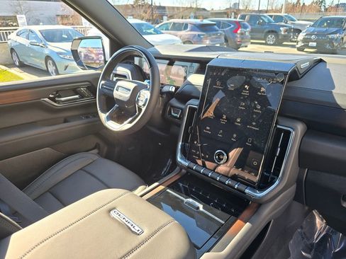 New 2026 GMC Yukon XL Denali w/ Denali Reserve Package image 46