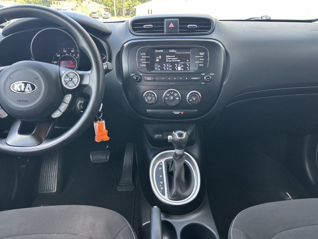 Used 2018 Kia Soul FWD image 17