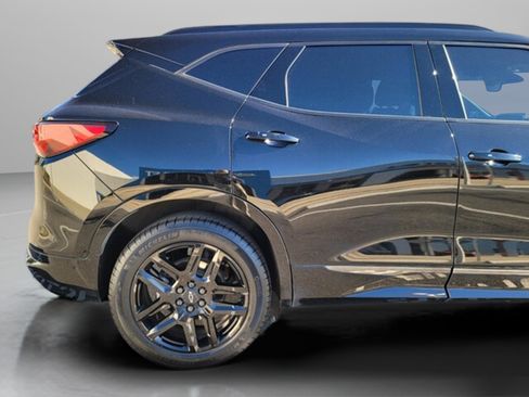 Certified 2023 Chevrolet Blazer RS w/ Driver Confidence II Package image 36