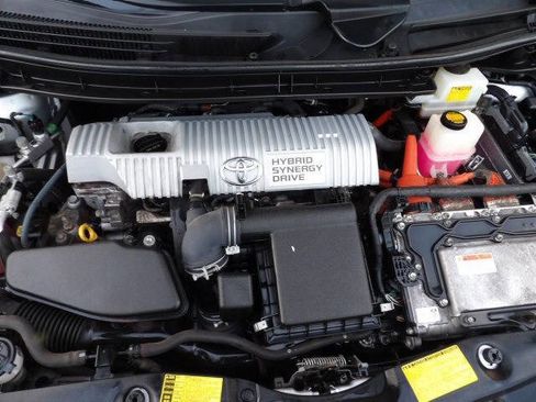 Used 2011 Toyota Prius Two image 25