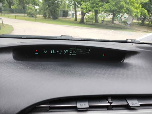 Used 2012 Toyota Prius Two FWD image 15