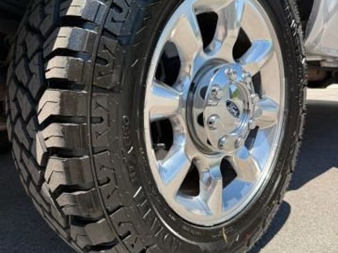 Used 2014 Ford F250 Lariat w/ Lariat Ultimate Package AWD/4WD image 37