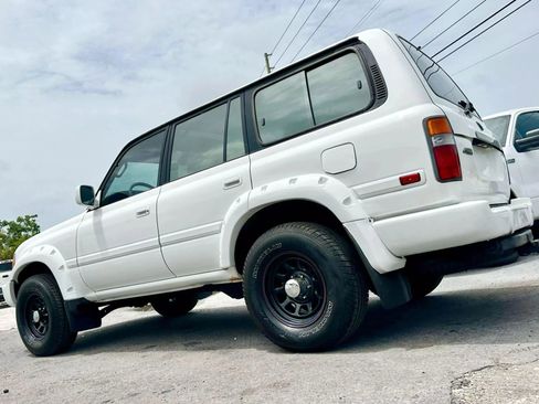 Used 1997 Toyota Land Cruiser image 4